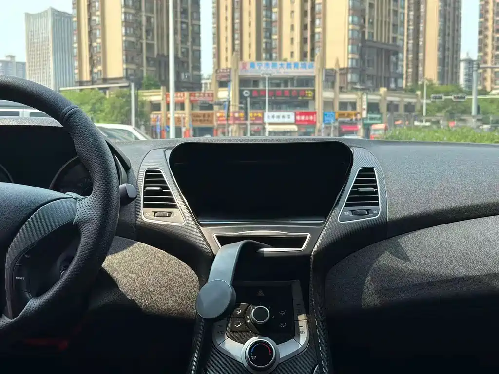 Hyundai Elantra Langdong — миниатюра 18