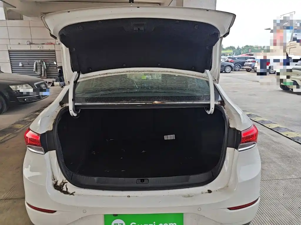 Buick Excelle — миниатюра 15