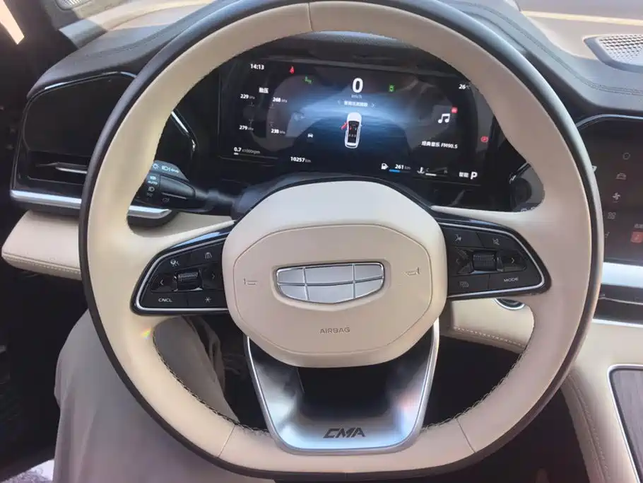 Geely Xingyue L — миниатюра 15