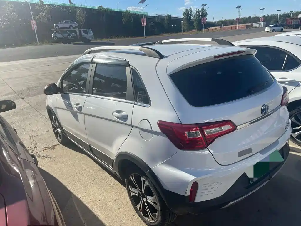 BAIC New Energy EC5 — миниатюра 6