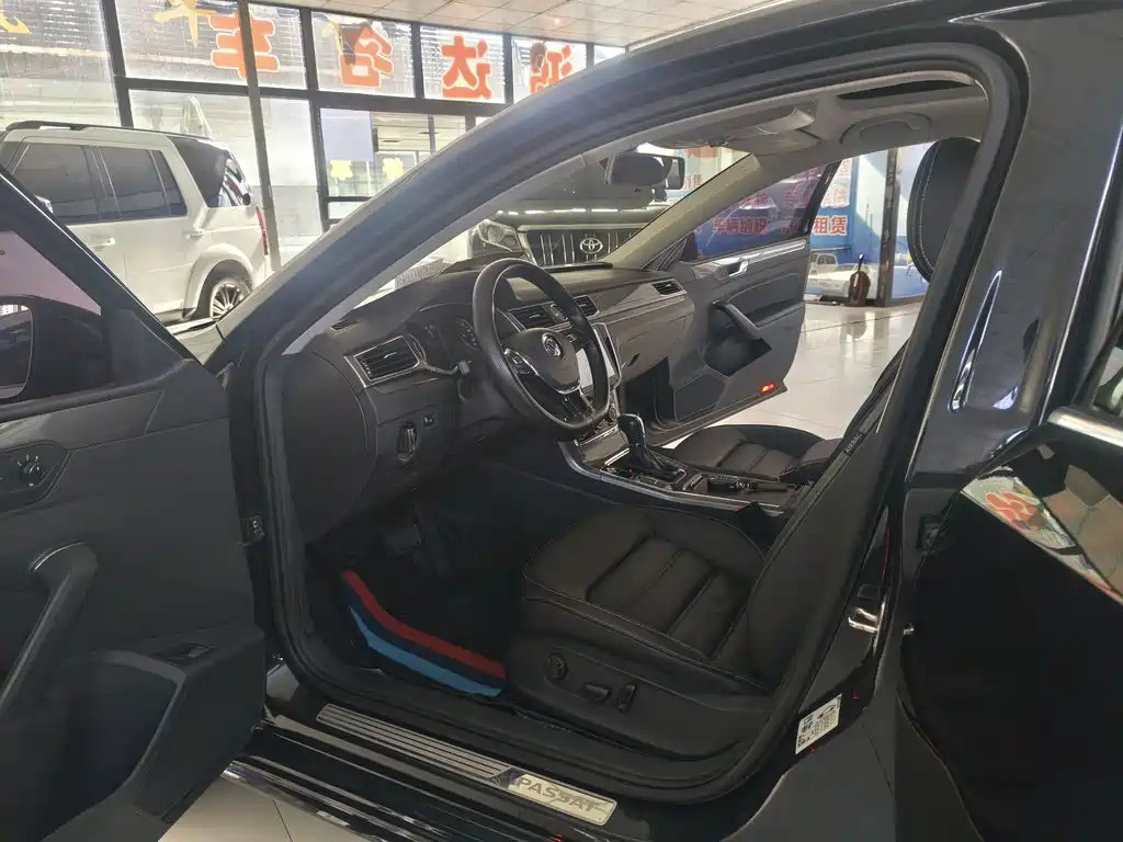 Volkswagen Passat — миниатюра 10