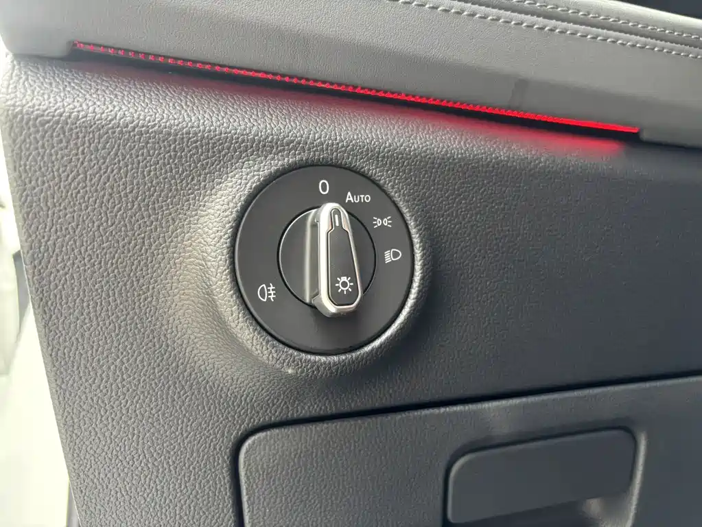 Volkswagen Sagitar — миниатюра 10