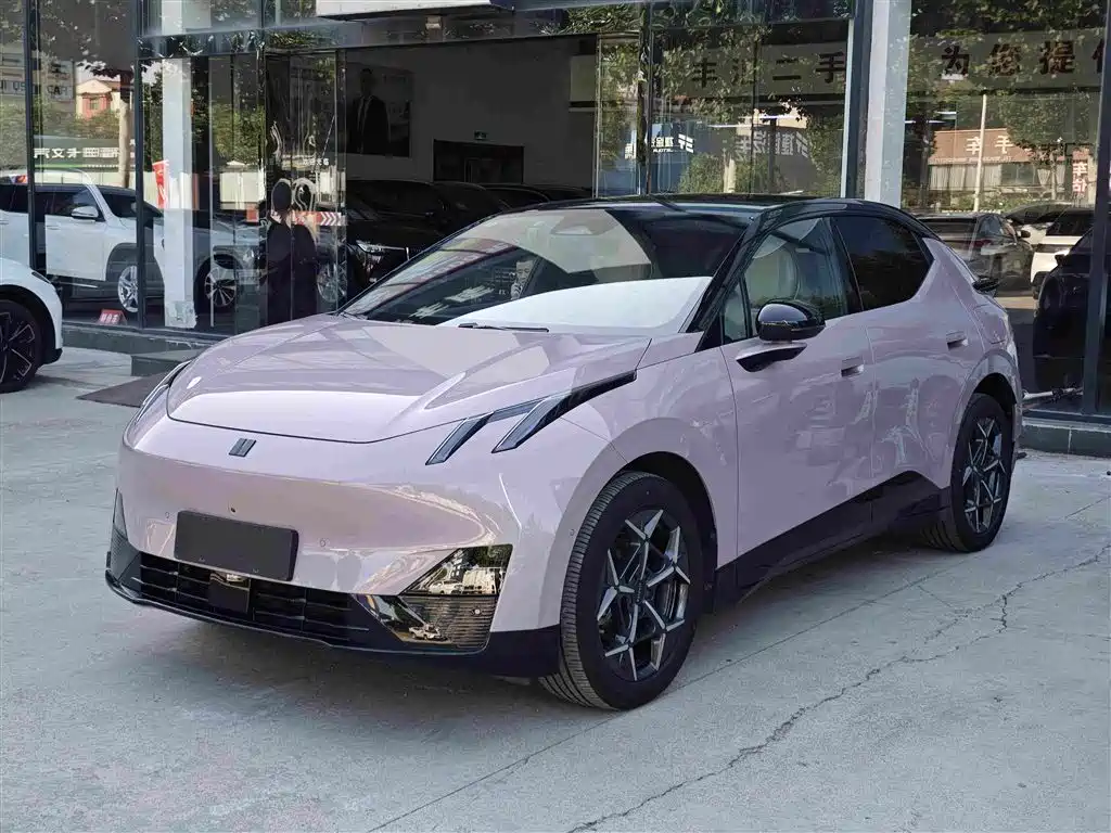 Lynk & Co Z20