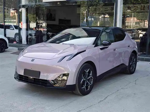 Lynk & Co Z20