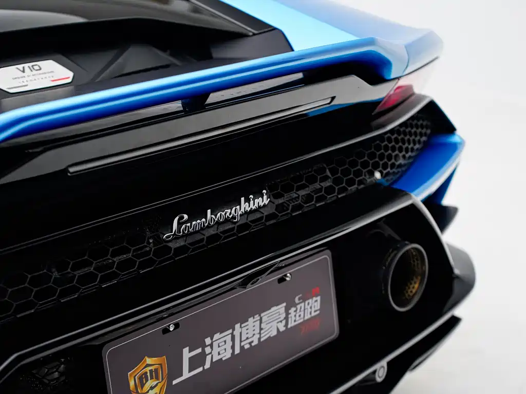 LAMBORGHINI HURACÁN