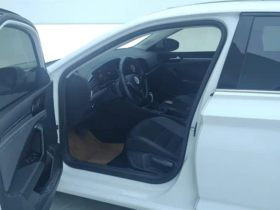 Volkswagen Sagitar 2021 280TSI DSG