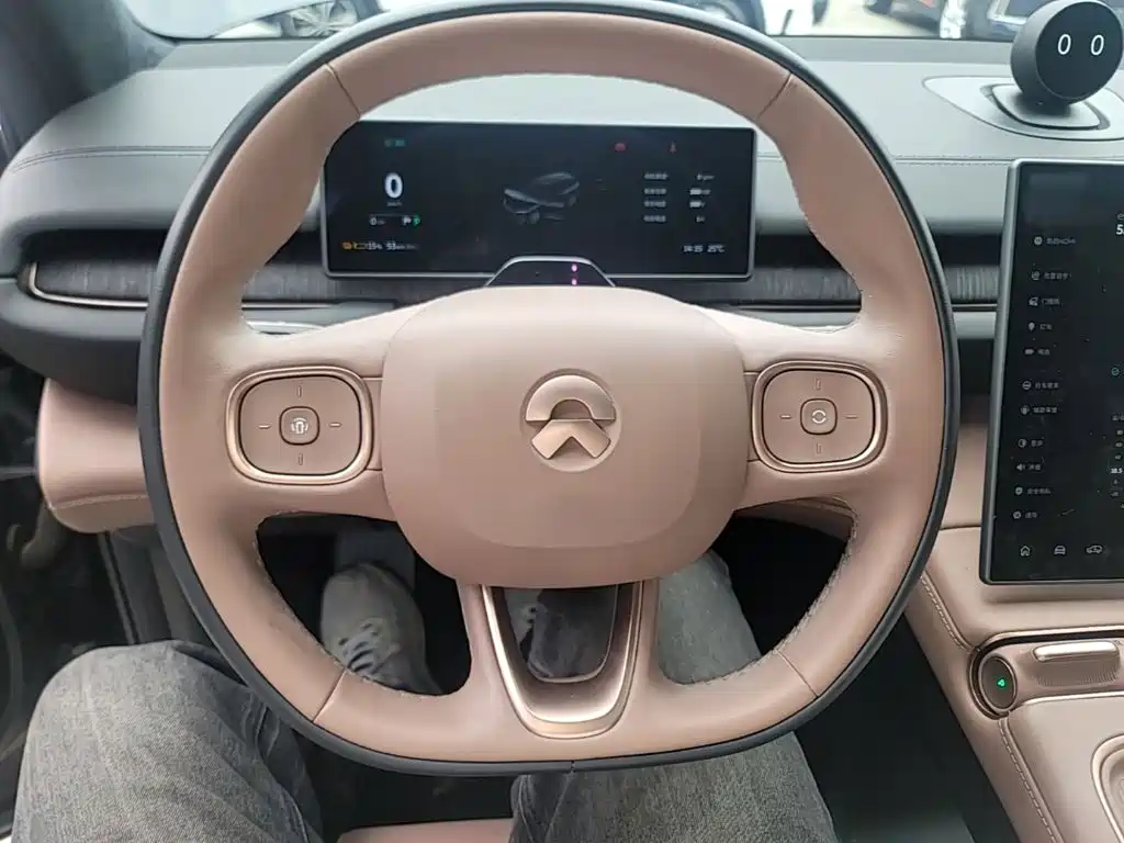 NIO ES6 — миниатюра 11