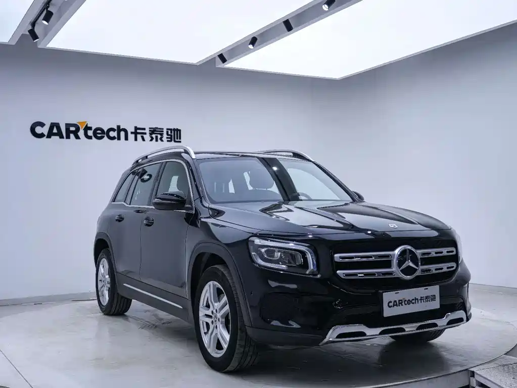 Mercedes-Benz GLB — миниатюра 8