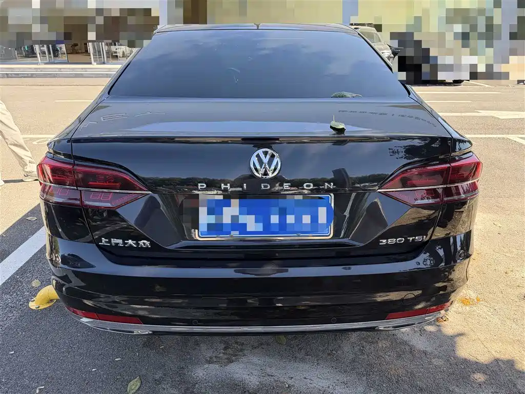 Volkswagen Phideon — миниатюра 6