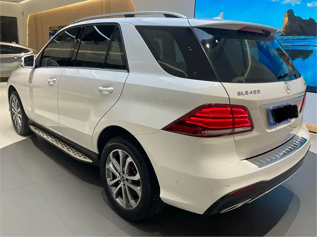 Mercedes-Benz GLE (Import) — миниатюра 7