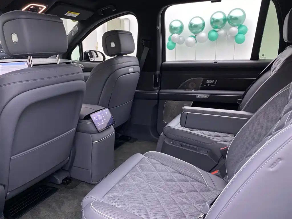 NIO ES8 2026 мест Executive Luxury