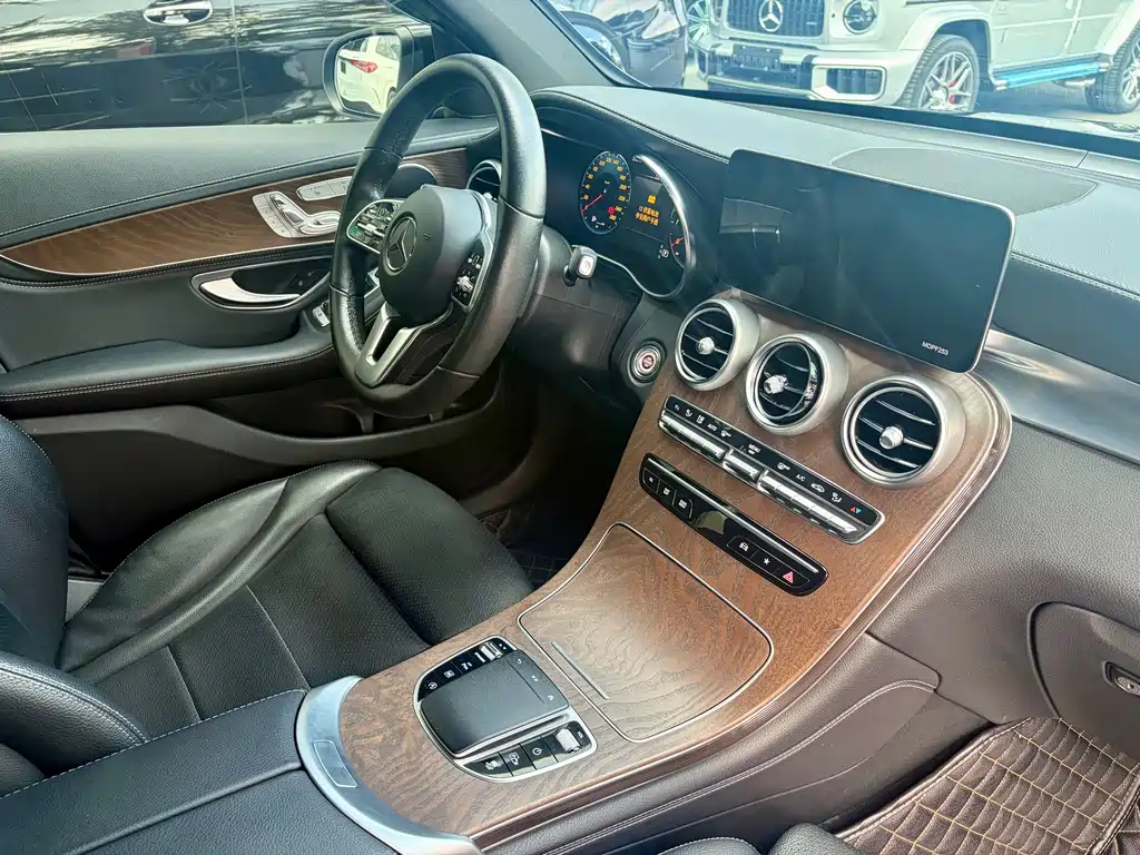 Mercedes-Benz GLC — миниатюра 16