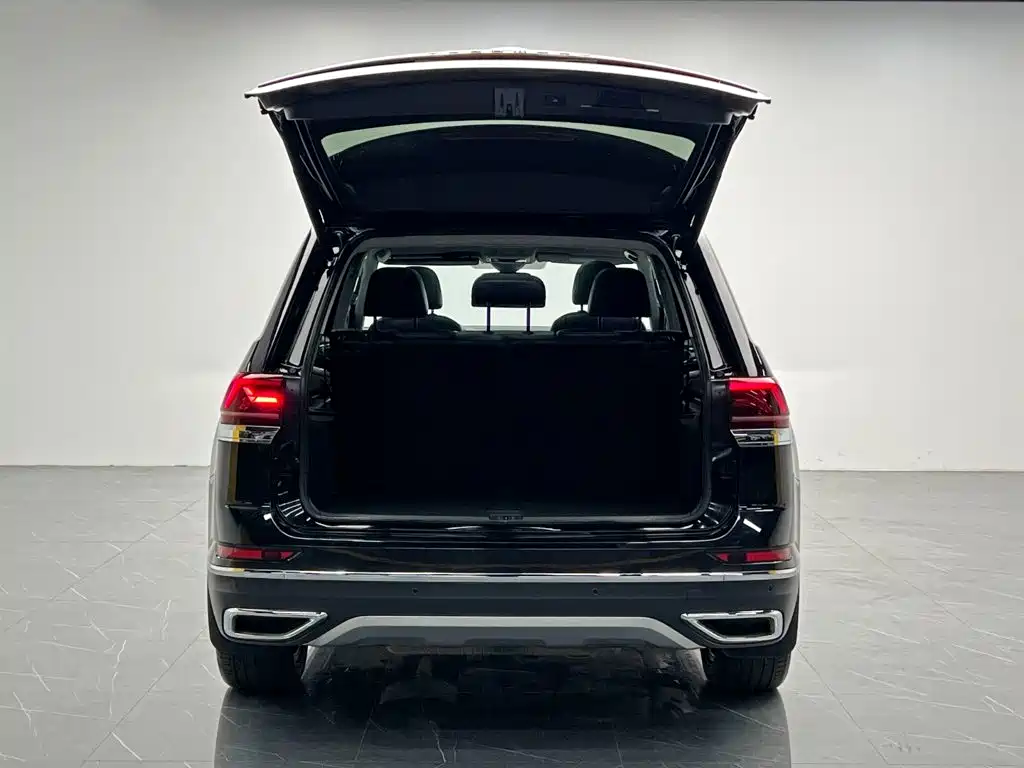 Volkswagen Teramont — миниатюра 9