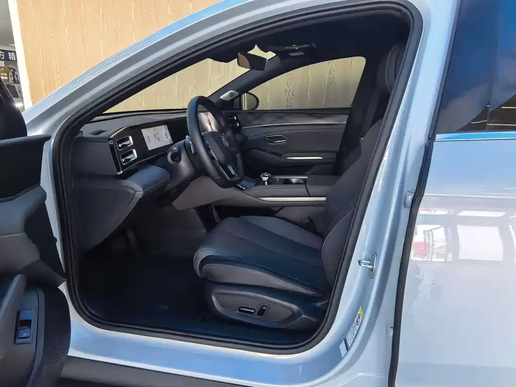 BYD Qin L — миниатюра 5
