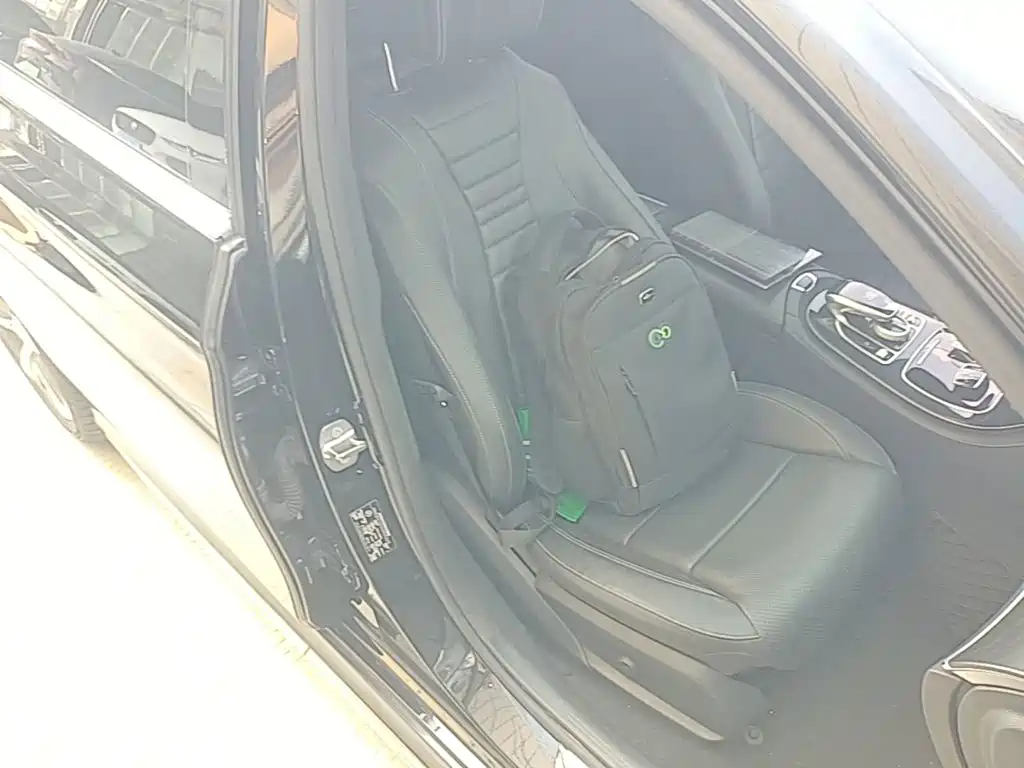 Mercedes-Benz E-Class — миниатюра 25