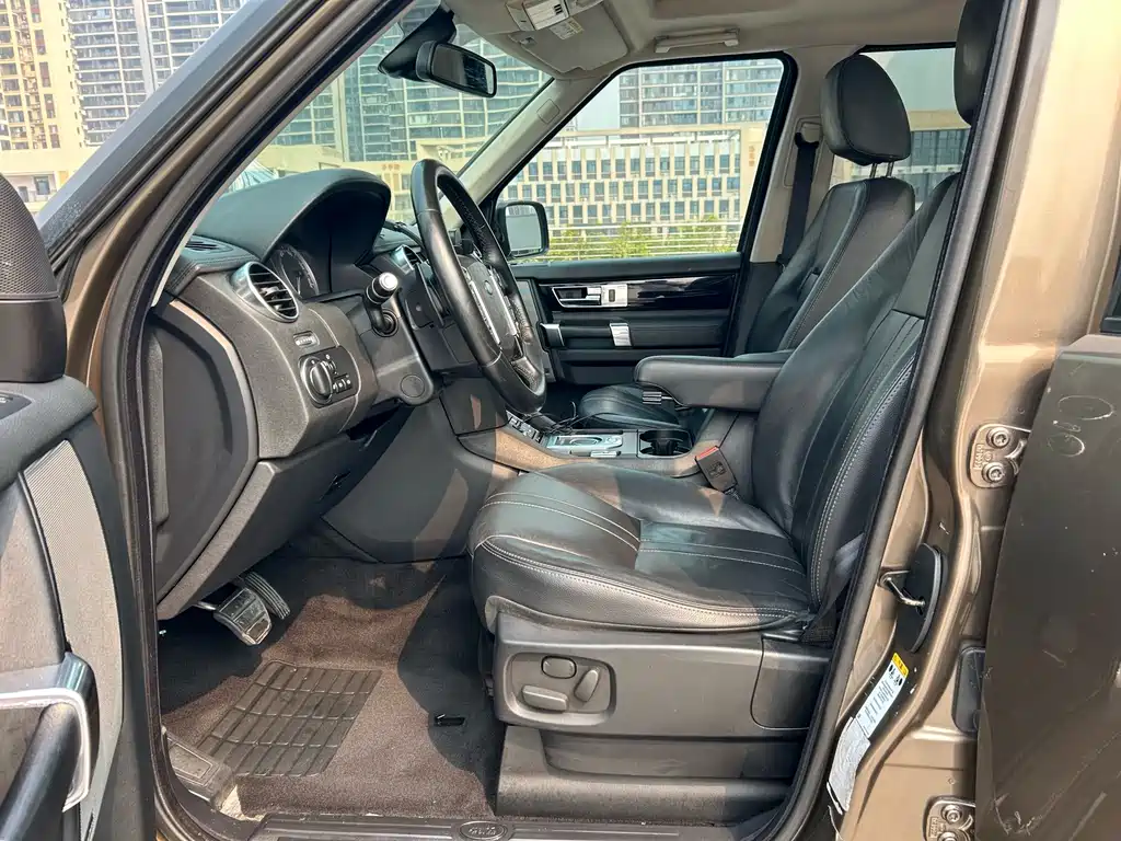 Land Rover Discovery — миниатюра 9