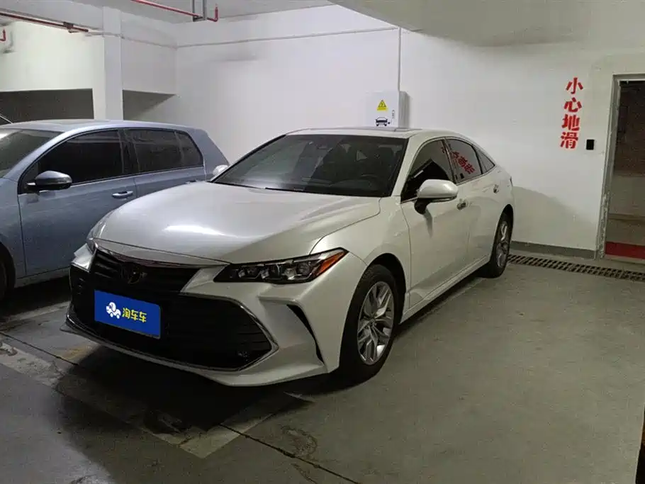 Toyota Avalon 2022