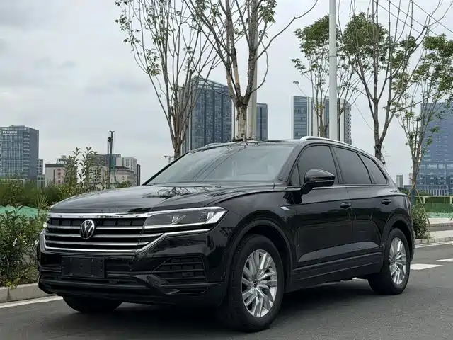 2023 Volkswagen Touareg