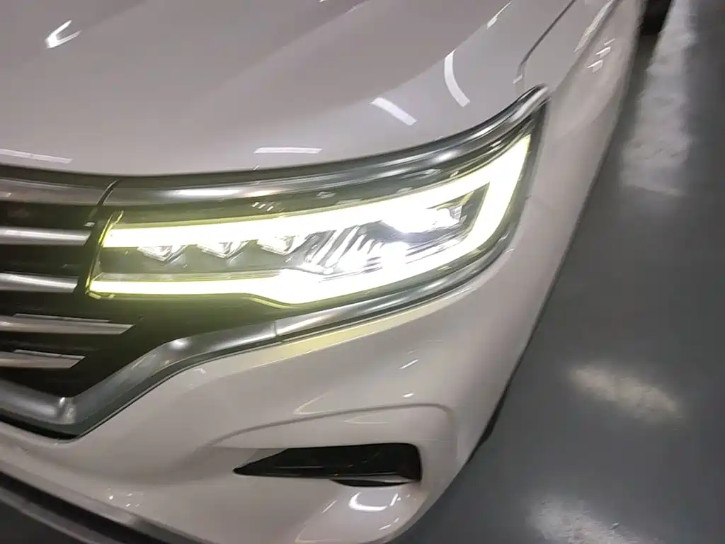 Roewe RX5 eMAX — миниатюра 24