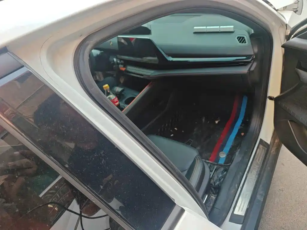Changan UNI-V iDD — миниатюра 19