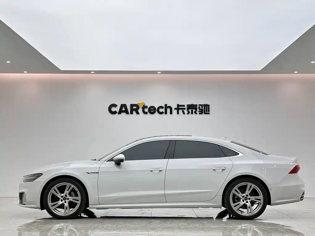 Audi A7L — миниатюра 2