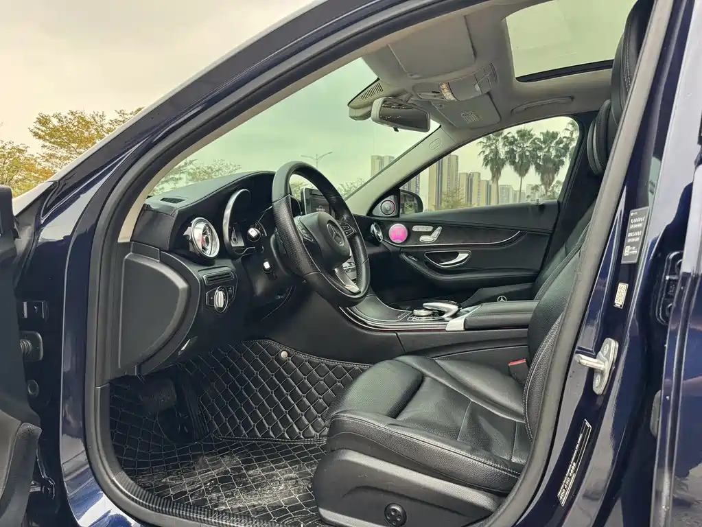 MERCEDES-BENZ C CLASS