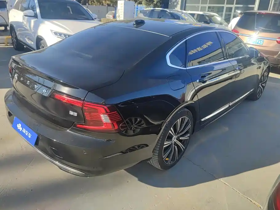 Volvo S90 — миниатюра 3