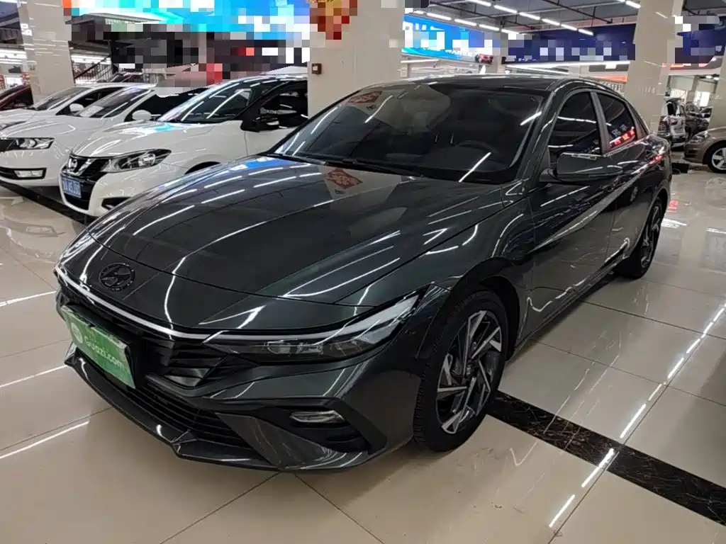 Hyundai Elantra