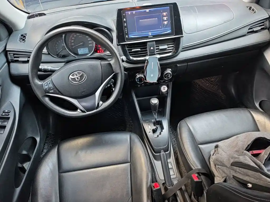 Toyota Vios FS — миниатюра 10