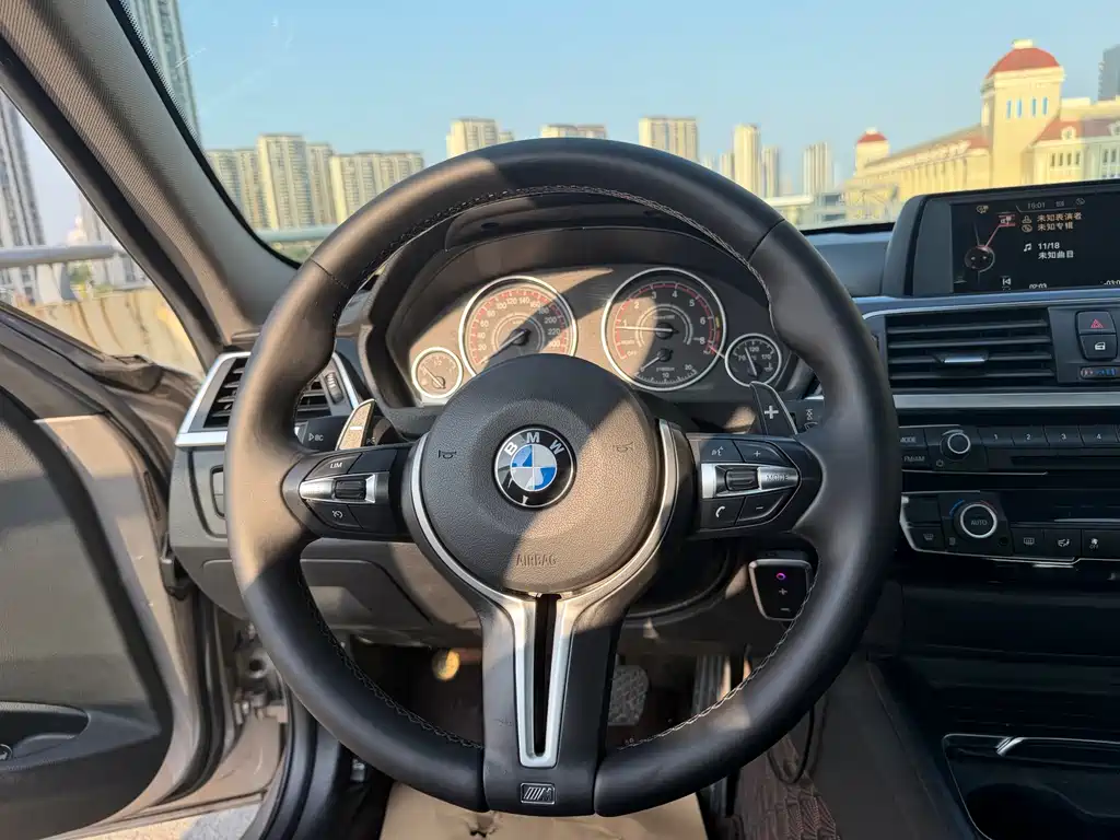 BMW 3 Series — миниатюра 8