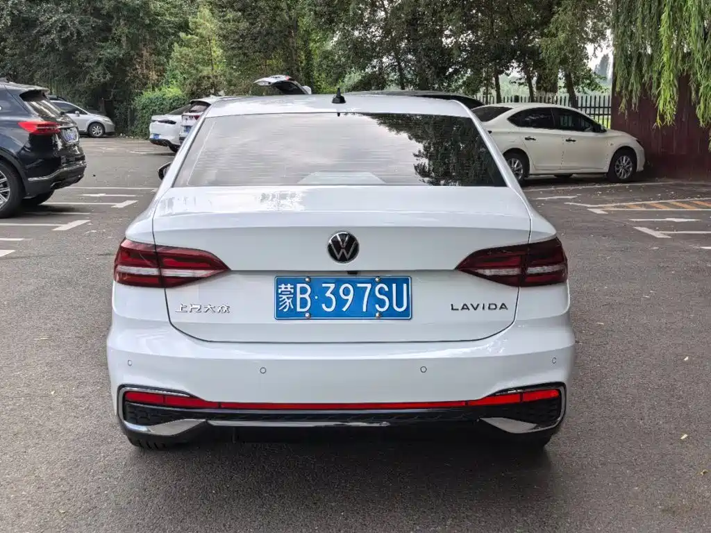 Volkswagen Lavida — миниатюра 10