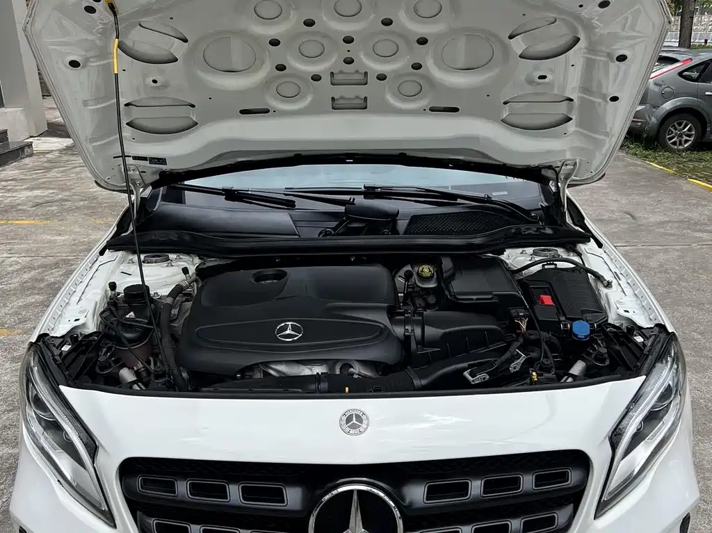 Mercedes-Benz GLA — миниатюра 8