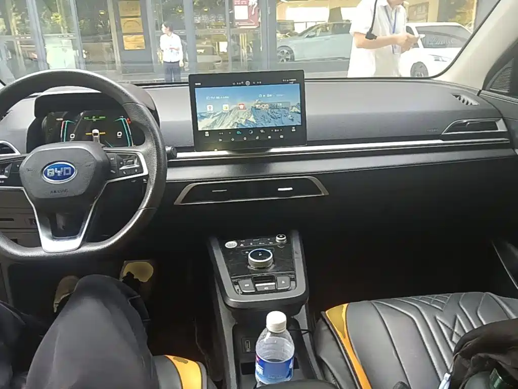 BYD e2 — миниатюра 10