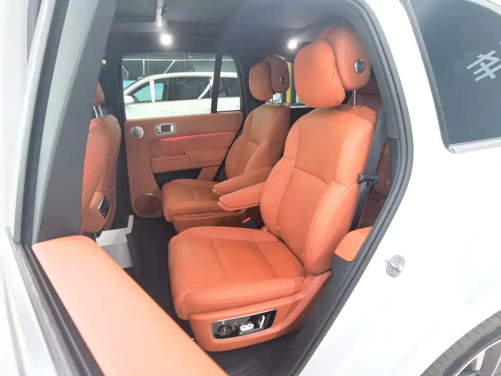 Li Auto L8 2025 Ultra
