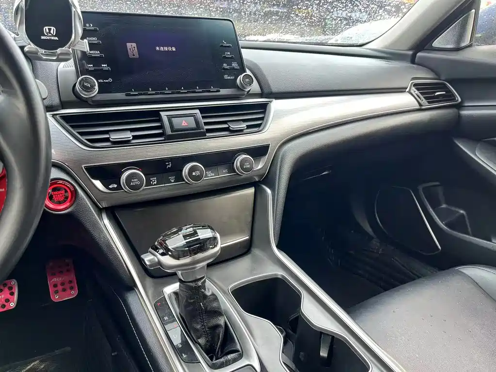 Honda Accord — миниатюра 11