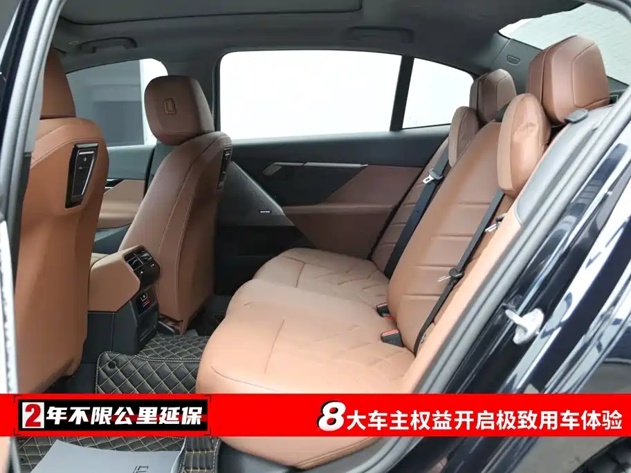 BMW 5 Series — миниатюра 6