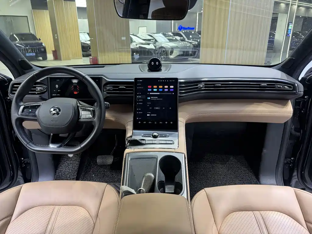 NIO ES6 — миниатюра 18