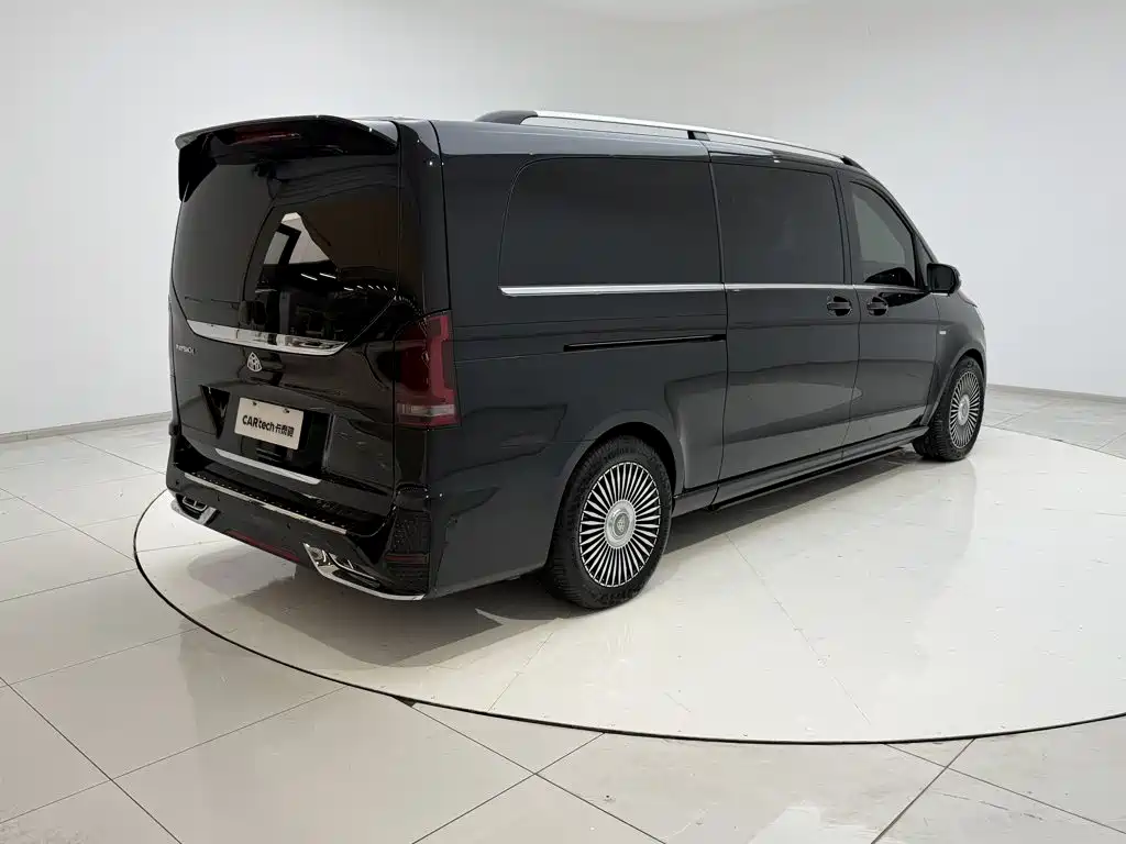Mercedes-Benz V-Class — миниатюра 28