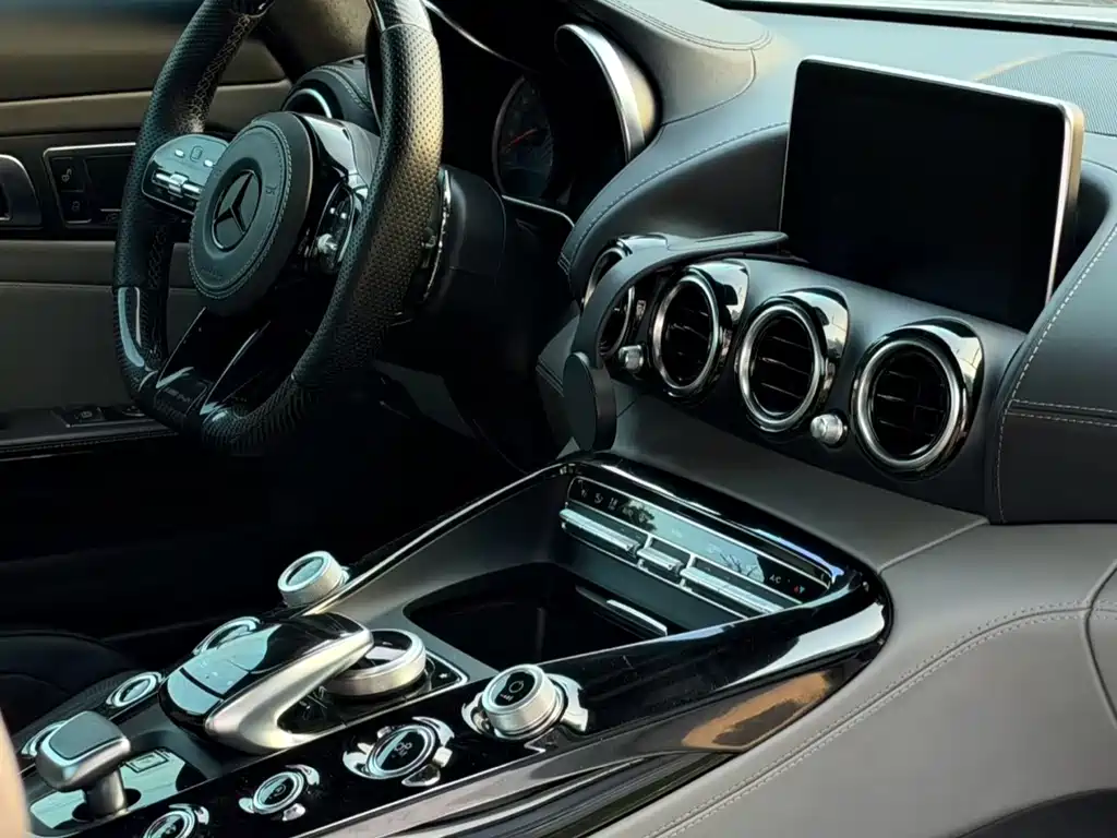 Mercedes-Benz AMG GT — миниатюра 8