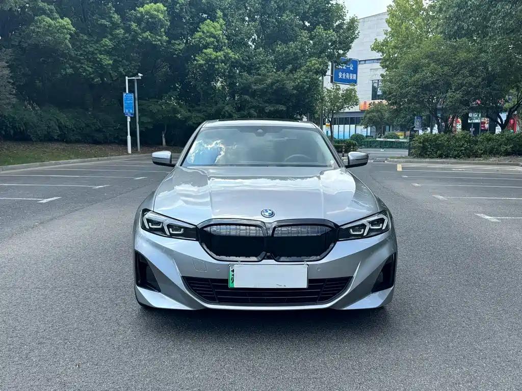 BMW i3 — миниатюра 2