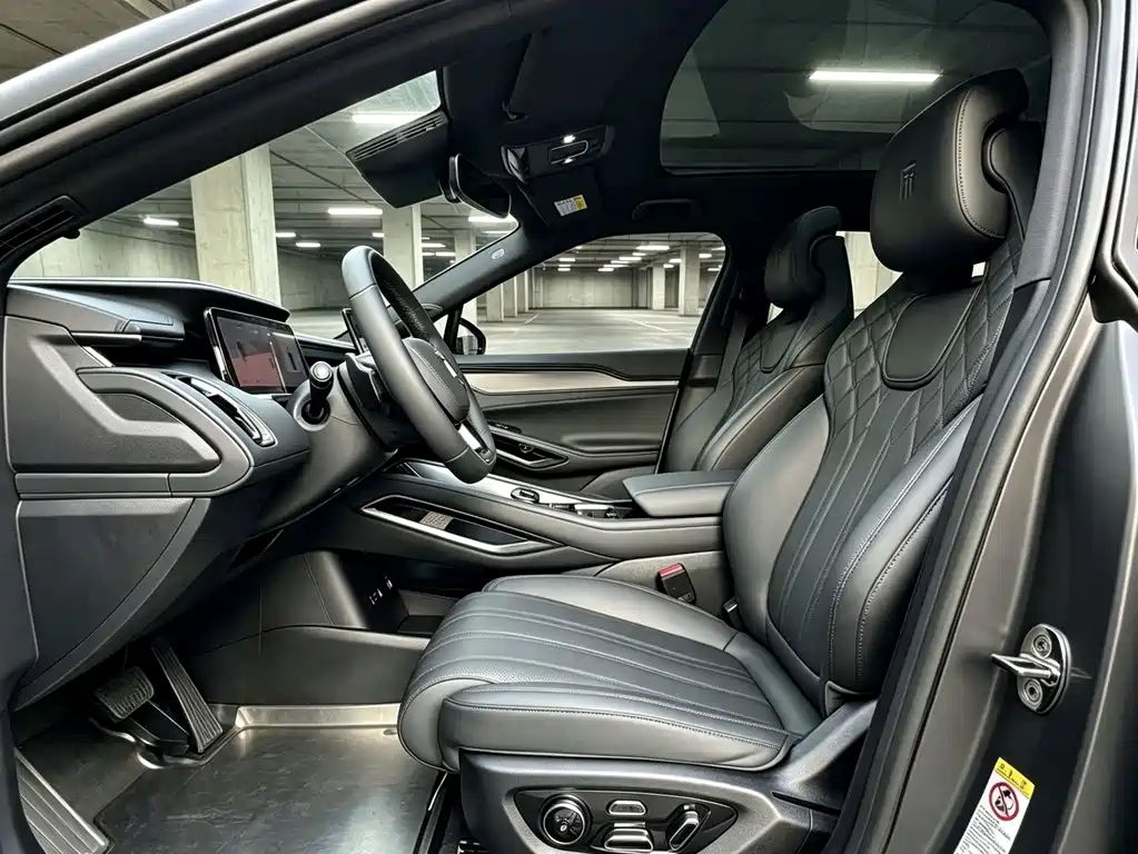 BYD L EV — миниатюра 6