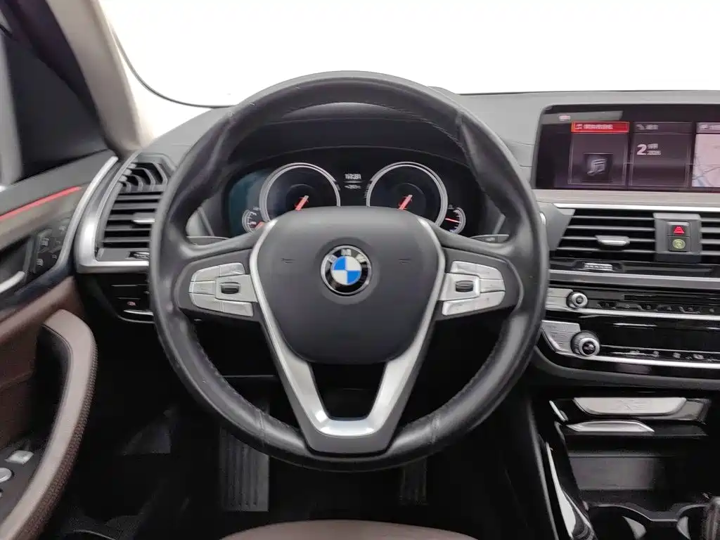 BMW X3 — миниатюра 11