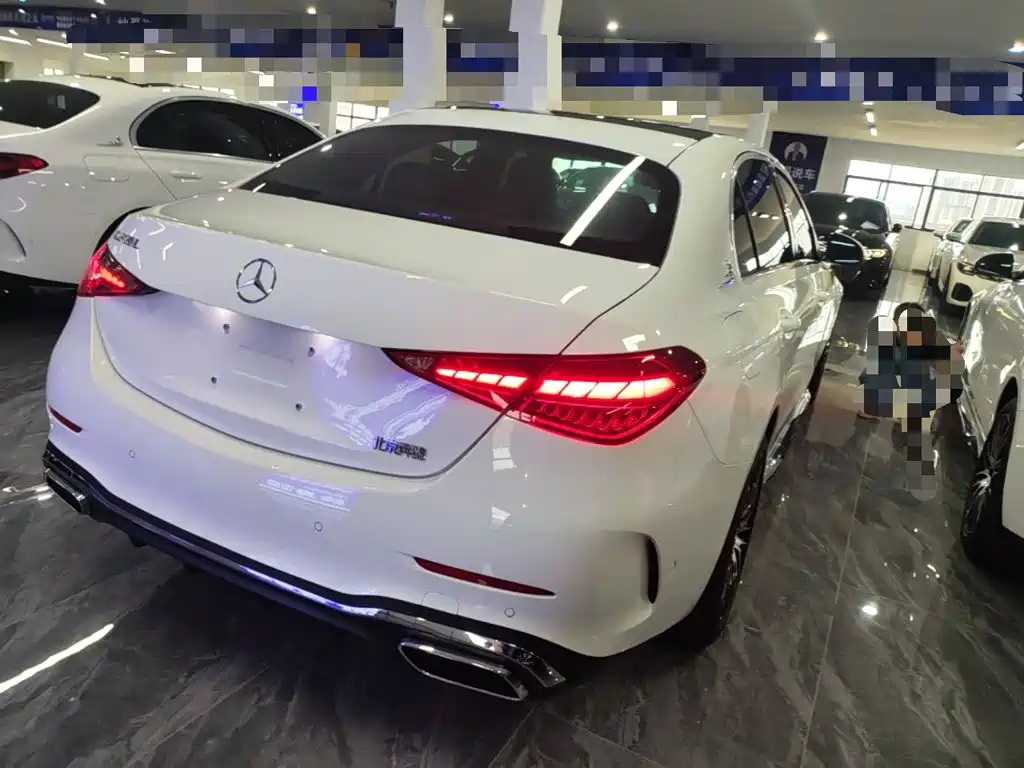 Mercedes-Benz C-Class — миниатюра 7