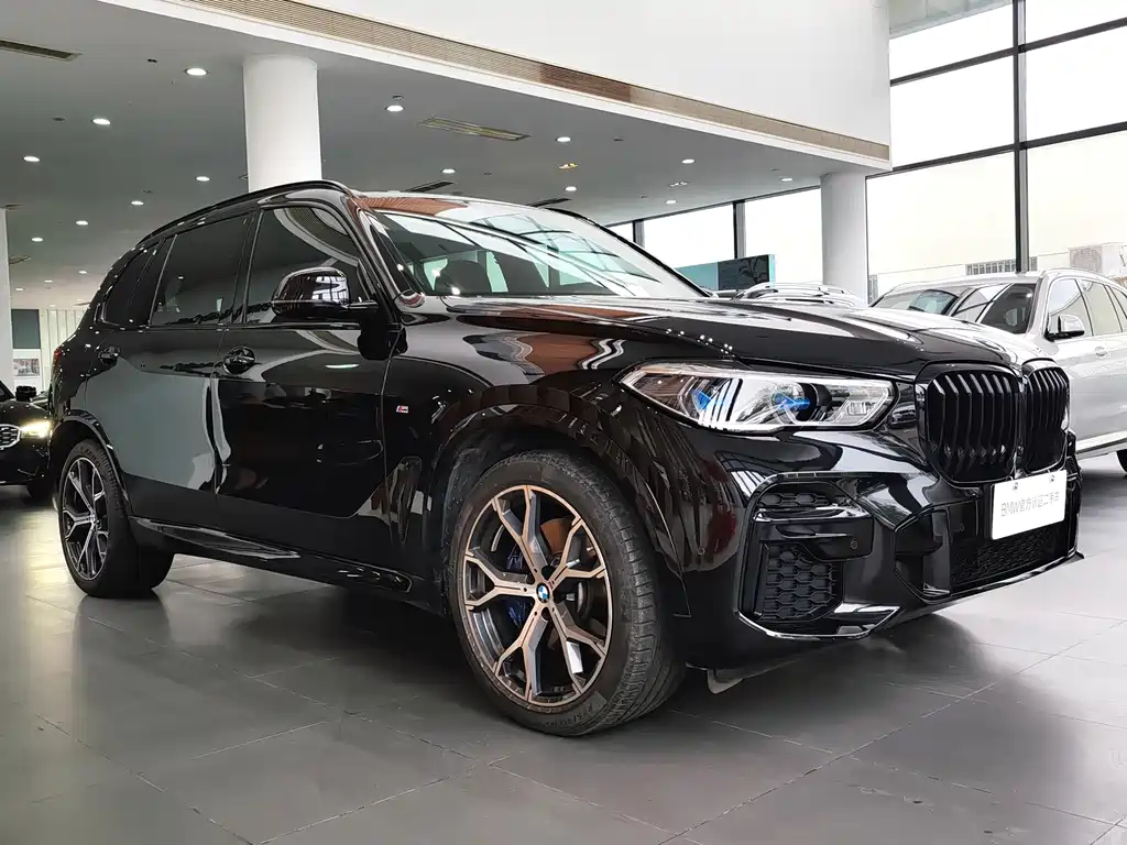 BMW X5 2022 xDrive 40Li M Sport