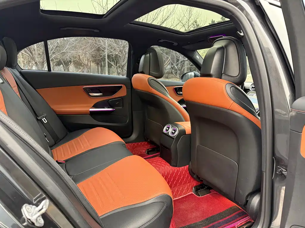 Mercedes-Benz C-Class — миниатюра 8