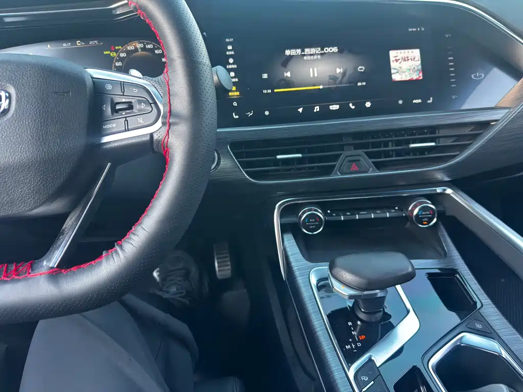 Geely Xingyue — миниатюра 17