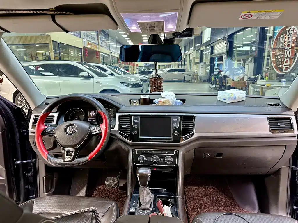 Volkswagen Teramont — миниатюра 9