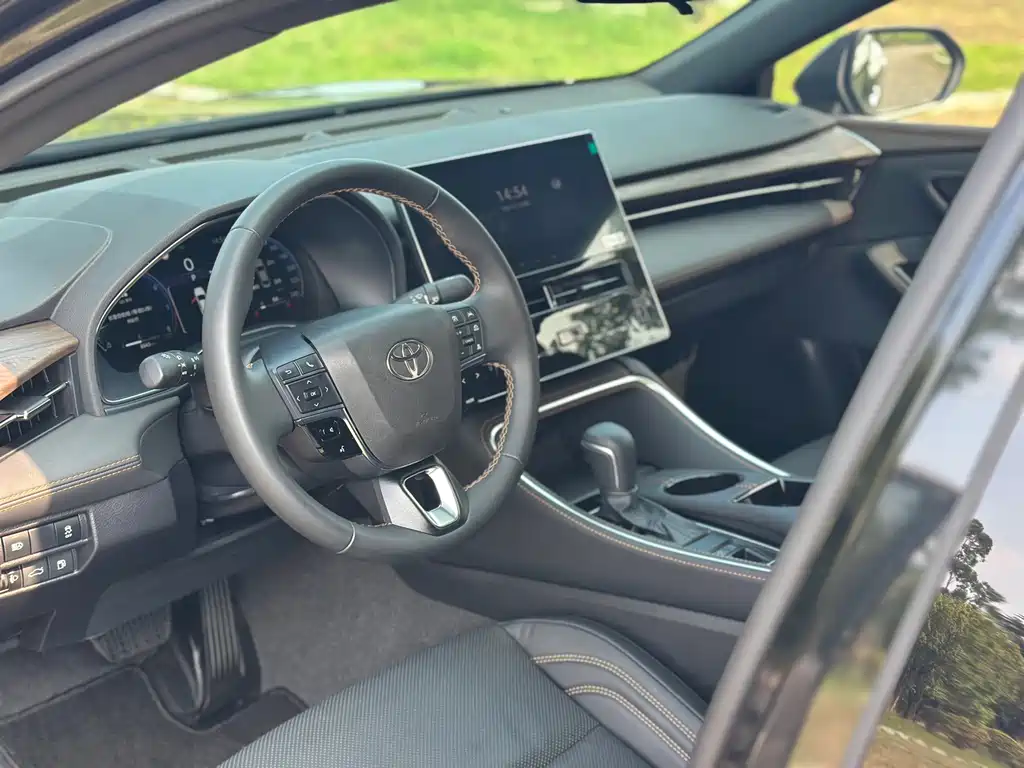 Toyota Avalon — миниатюра 12