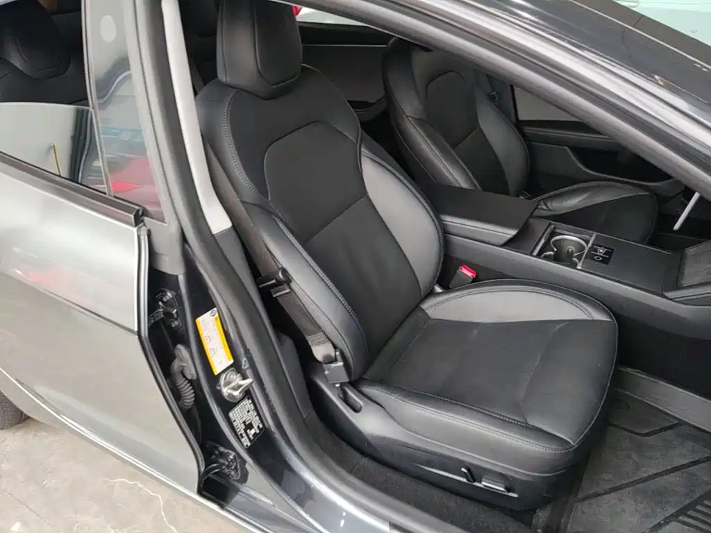 Tesla Model 3 — миниатюра 25