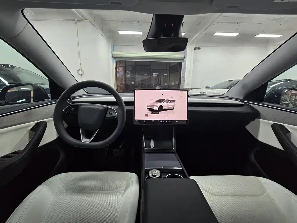 Tesla Model Y — фотографии объявления, Фото 6